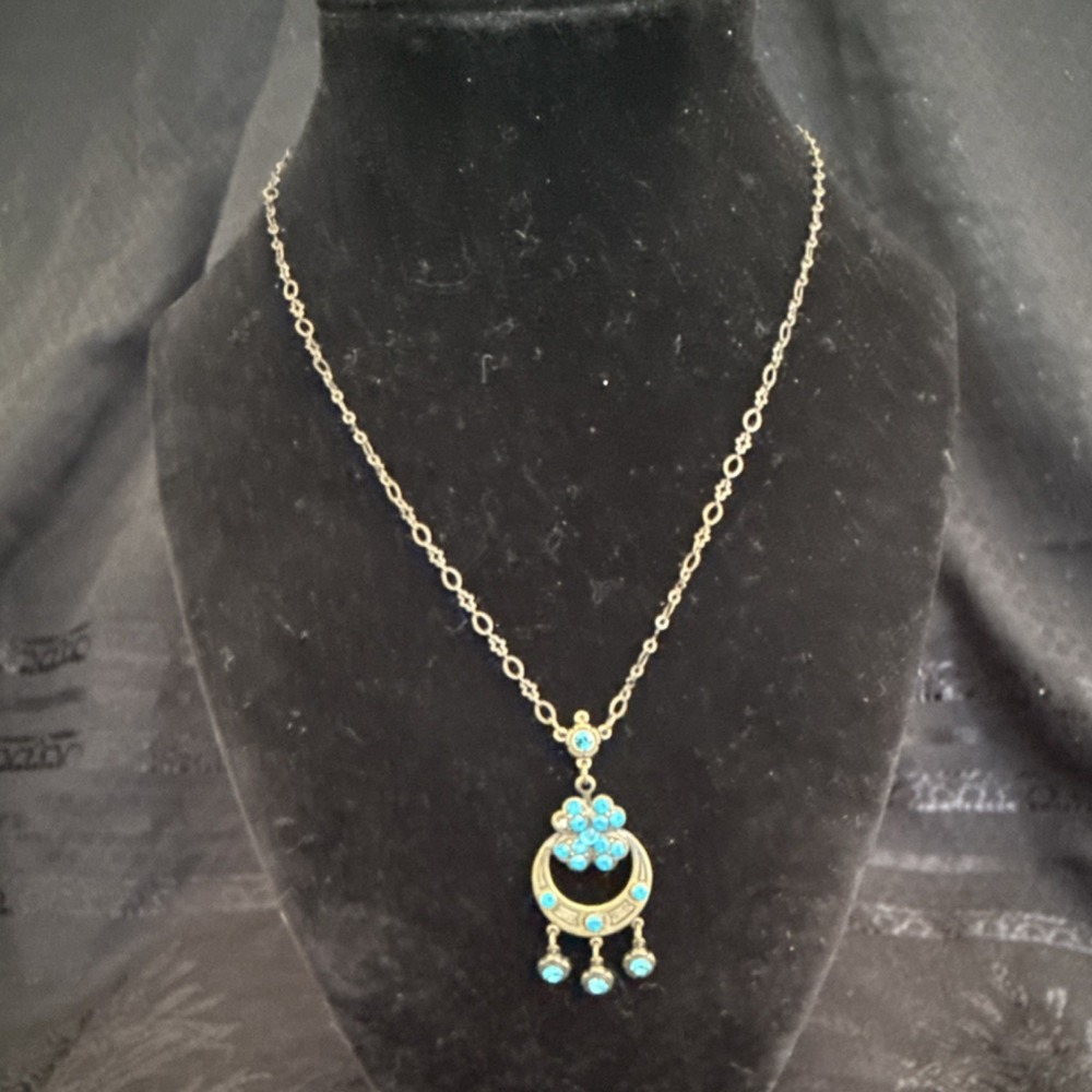 Belladonna Silver Tone Blue Crystal Floral Pendant Necklace Lobster Signed